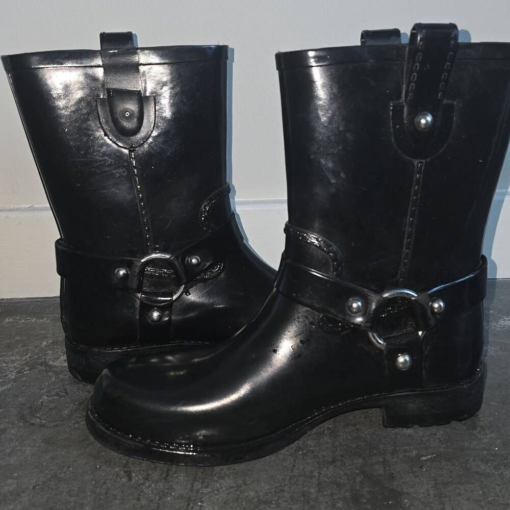 Michael Kors Ridley Rain Boot - Picture 2 of 8